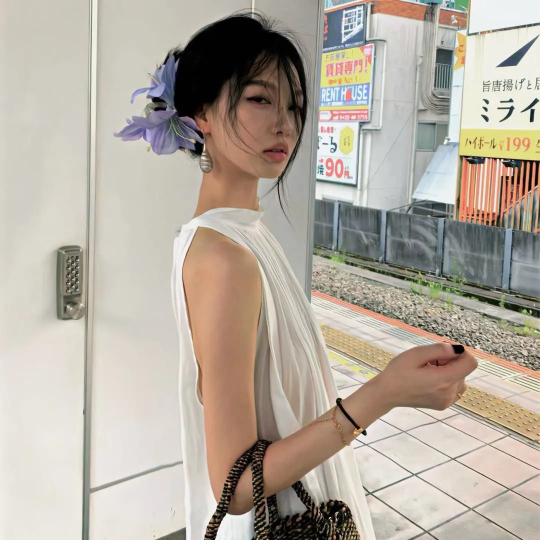 幸运兔精灵 海报